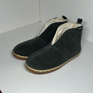 Minnetonka Womens Tucson Slipper